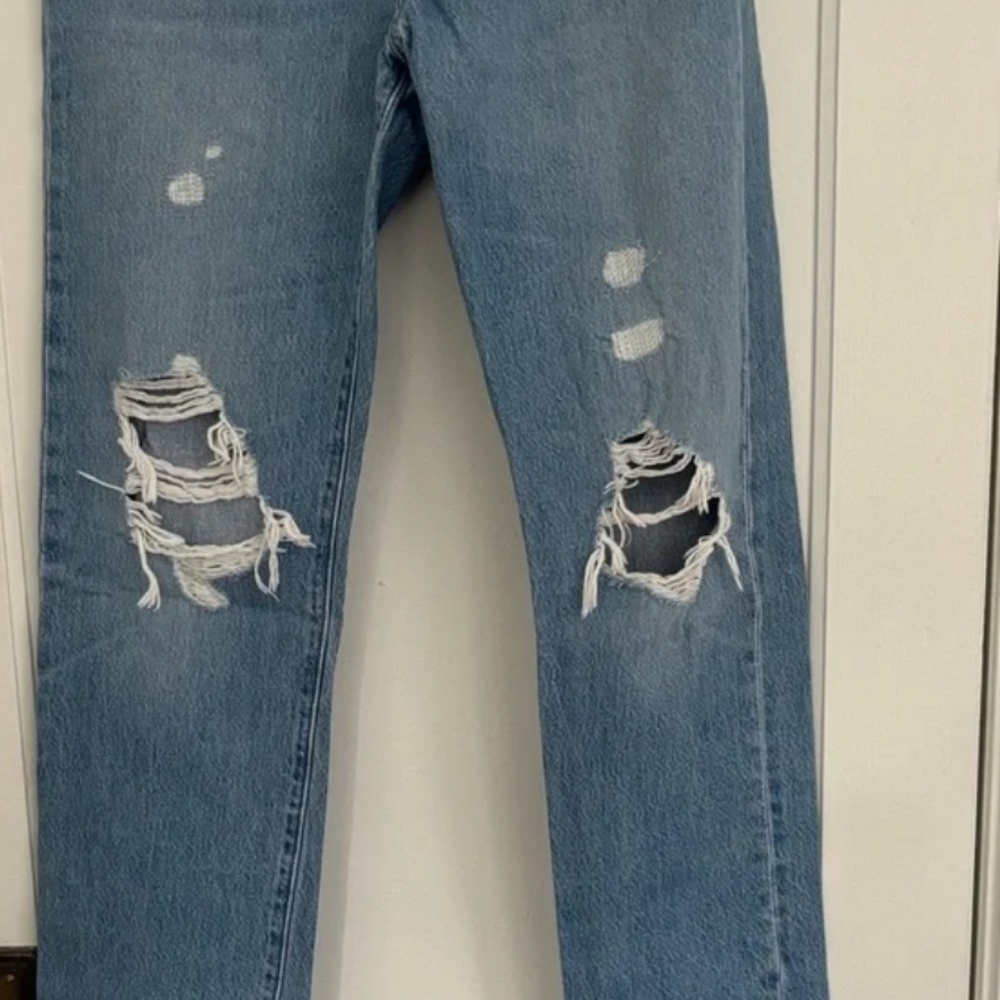 Levi's Light Blue Ripped Jeans - Picture 4 of 12